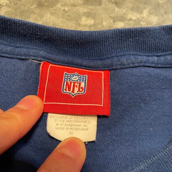 Vintage Indiana Colts 2005 NFL Tee Shirt Mens XL Blue Helmet Y2K Football Cotton - Picture 3 of 8